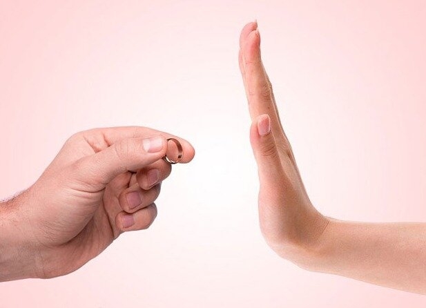 ‏ چرا جوانان ایرانی ازدواج را به تاخیر می‌اندازند؟