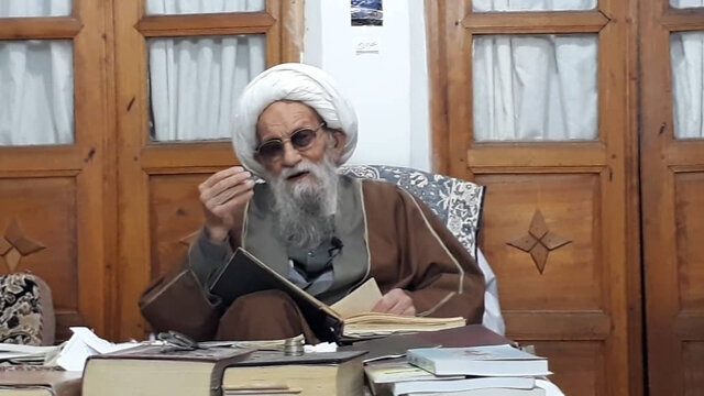 حاج شیخ عباس فیض قمی _ دکتر زهره فیض